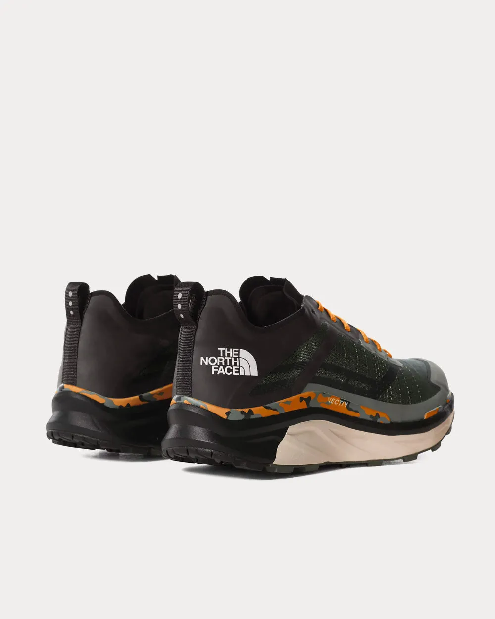 VECTIV Infinite Limited Edition Agave Green / Artisan Gold Running Shoes